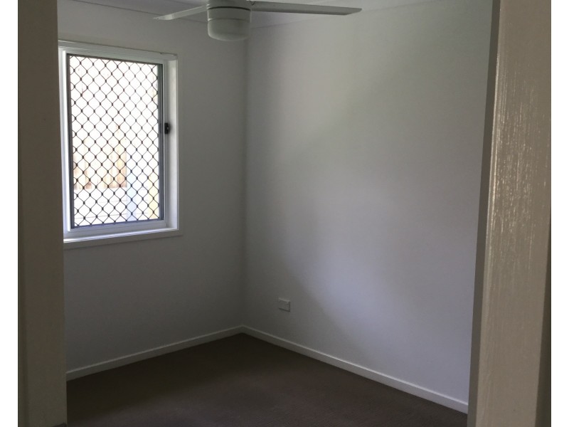 1/42 Waterfern Way, Ripley QLD 4306