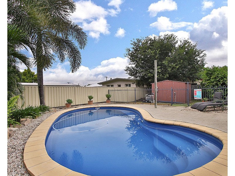 144 Blackstone Rd, Silkstone QLD 4304