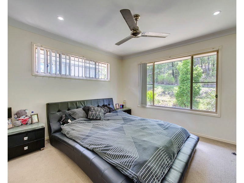 27 Barwell St, Brassall QLD 4305