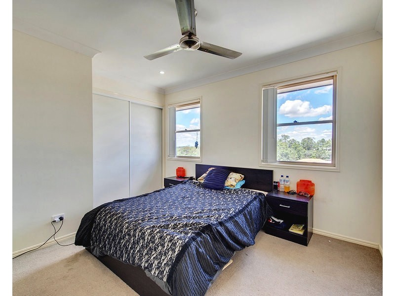 27 Barwell St, Brassall QLD 4305