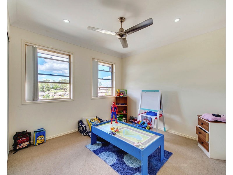27 Barwell St, Brassall QLD 4305