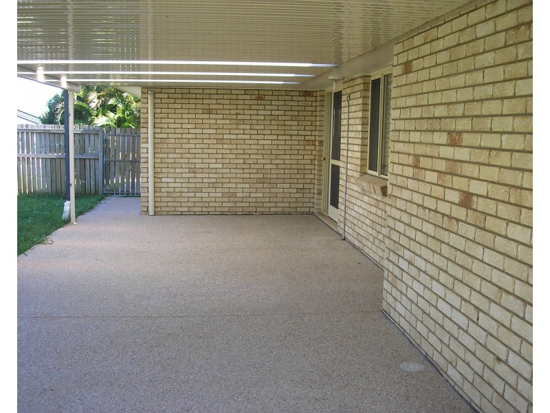 8 Morris Street, Flinders View QLD 4305