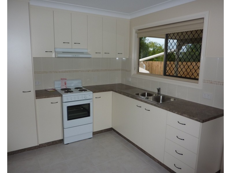 1/25 Dudleigh St, Booval QLD 4304