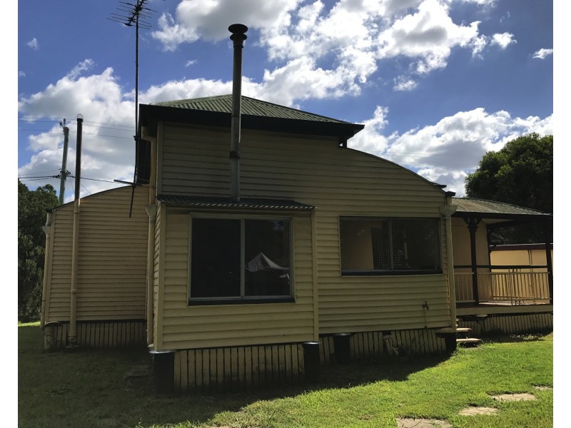 37 Albert St, Rosewood QLD 4340
