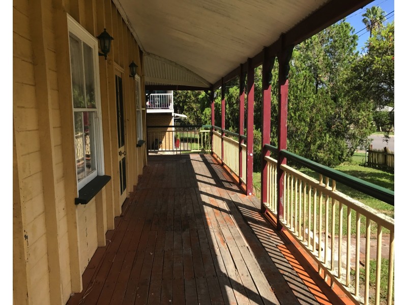 37 Albert St, Rosewood QLD 4340
