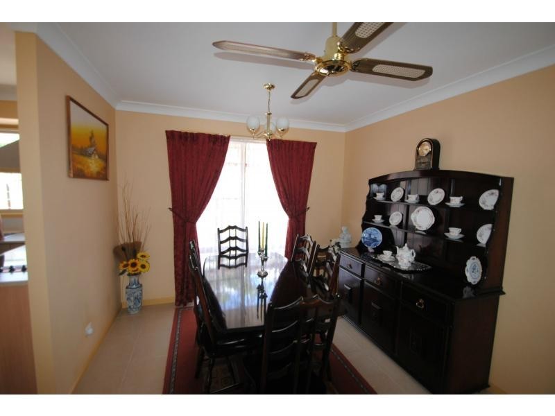 5 Buchanan Court, Burnside QLD 4560