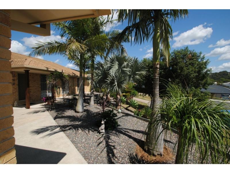 5 Buchanan Court, Burnside QLD 4560