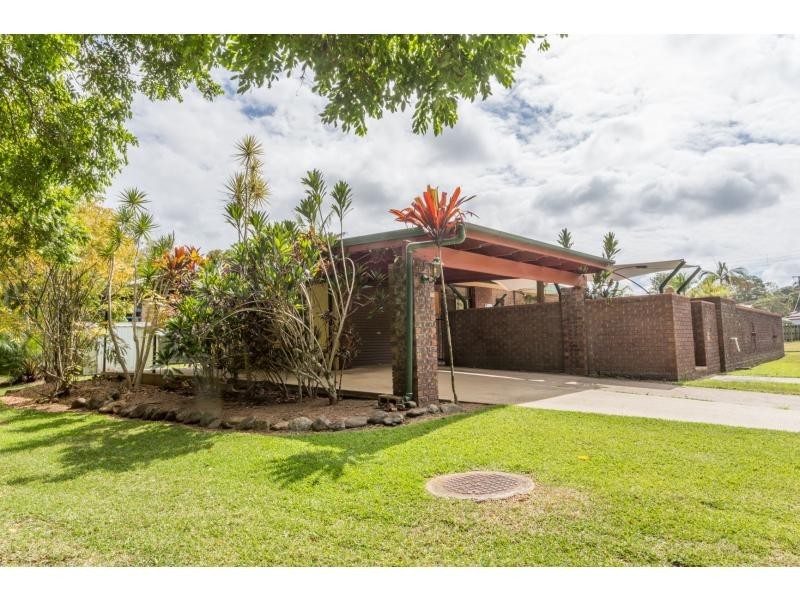 1 Carroo Court, Coes Creek QLD 4560