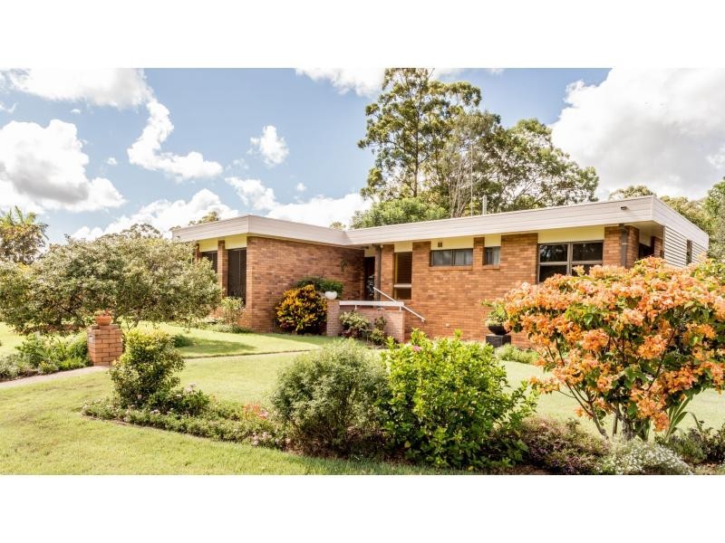 38 Spring Myrtle Avenue, Nambour QLD 4560