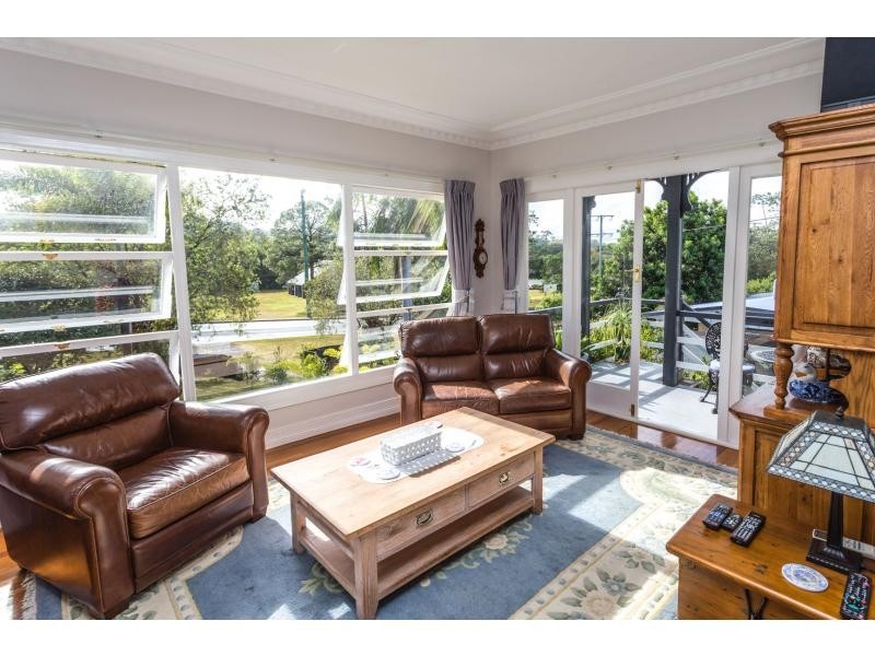 42 Coes Creek Road, Burnside QLD 4560