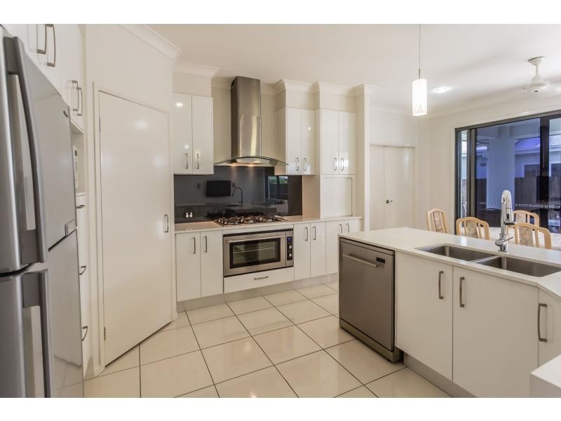 28 Seahorse Drive, Twin Waters QLD 4564