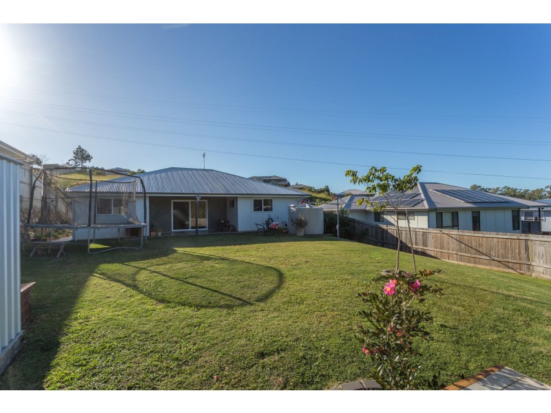 8 James Whalley Drive, Highworth QLD 4560