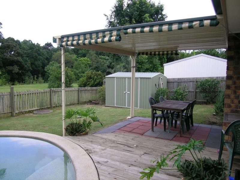 18 Robertson Drive, Burnside QLD 4560