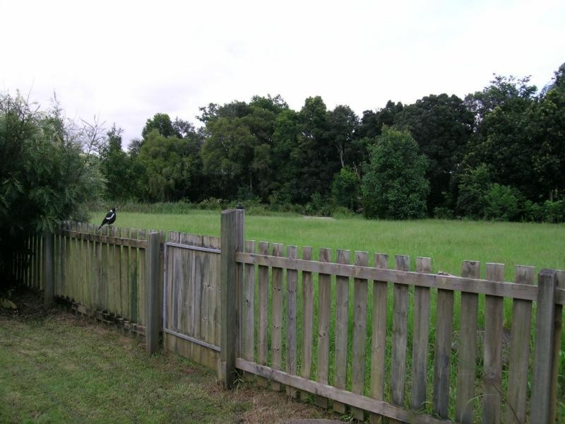 18 Robertson Drive, Burnside QLD 4560