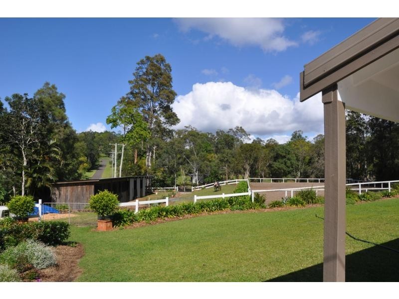 2-26 Woodland Place, Dulong QLD 4560