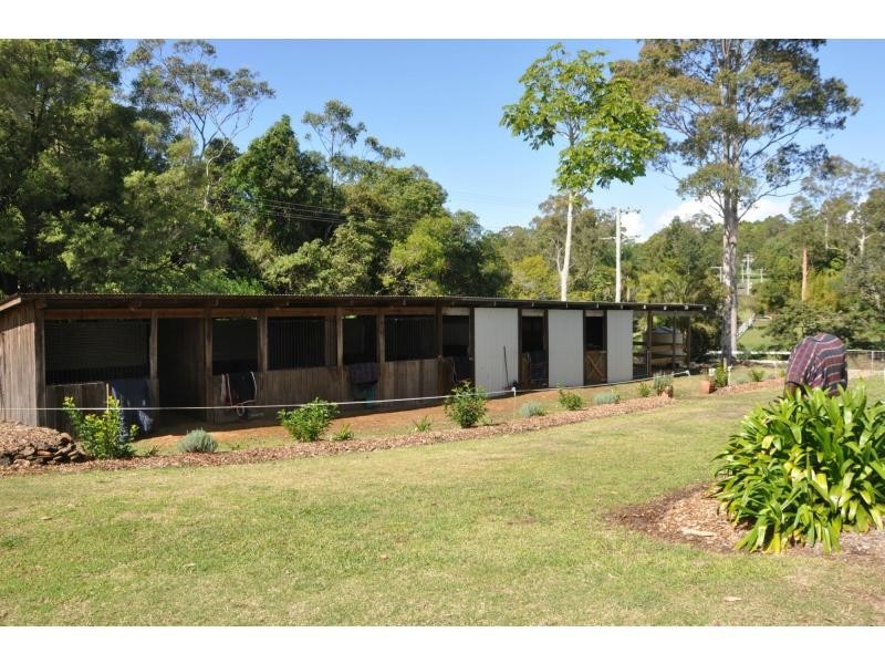 2-26 Woodland Place, Dulong QLD 4560