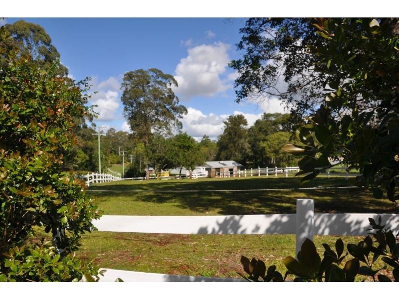 2-26 Woodland Place, Dulong QLD 4560