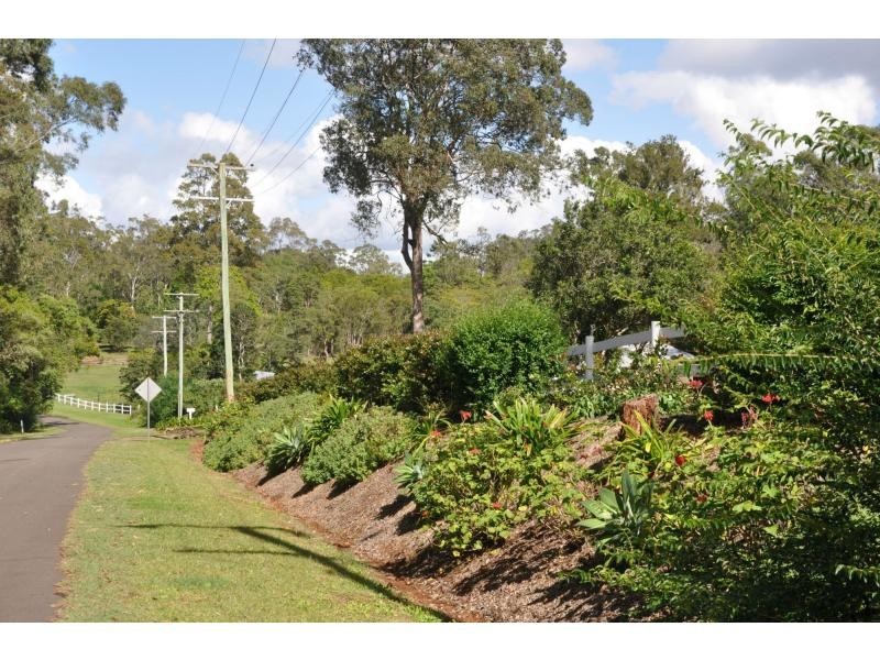 2-26 Woodland Place, Dulong QLD 4560