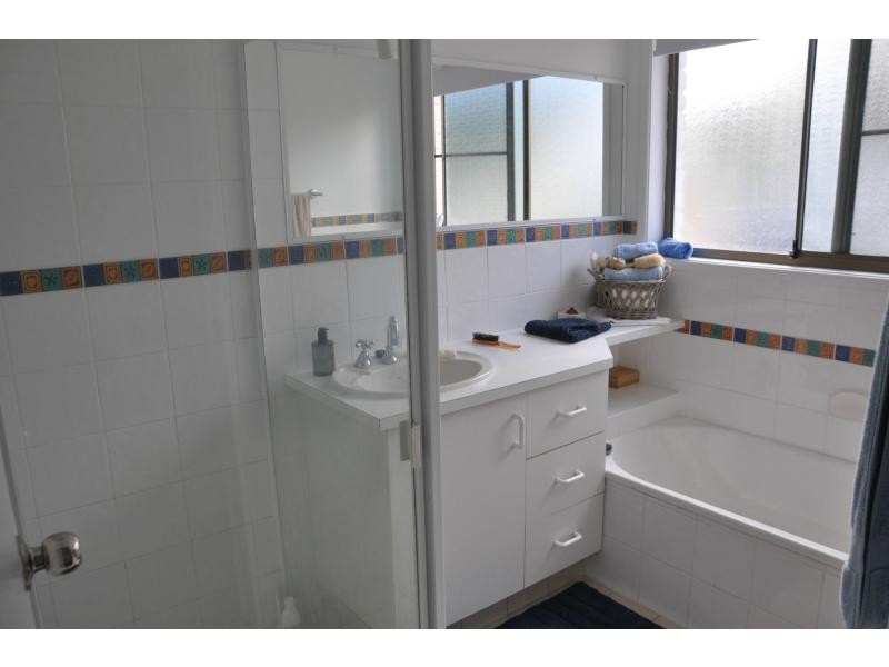 2-26 Woodland Place, Dulong QLD 4560