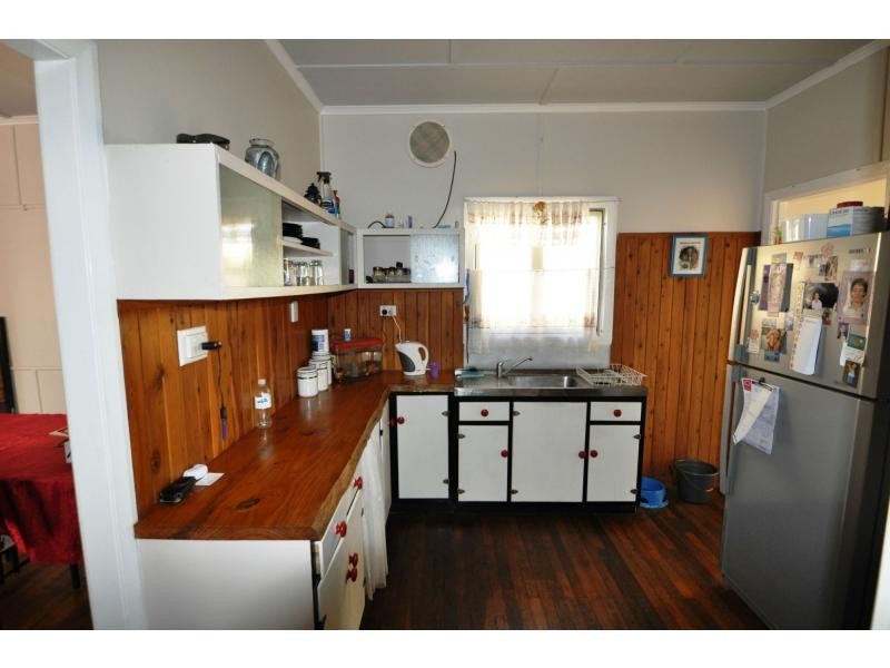 43 Bade Street, Nambour QLD 4560