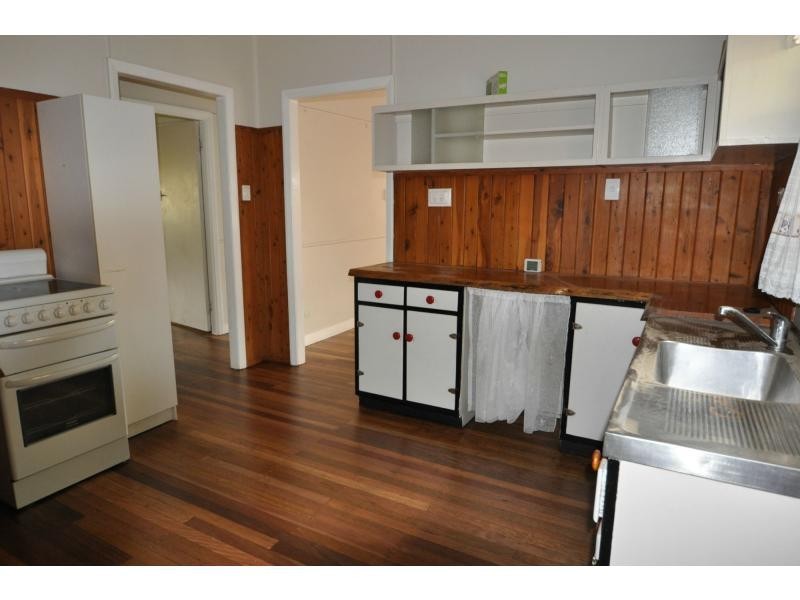 43 Bade Street, Nambour QLD 4560