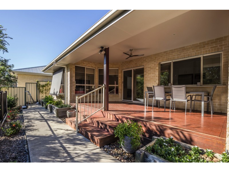 8 Wallace Close, Coes Creek QLD 4560