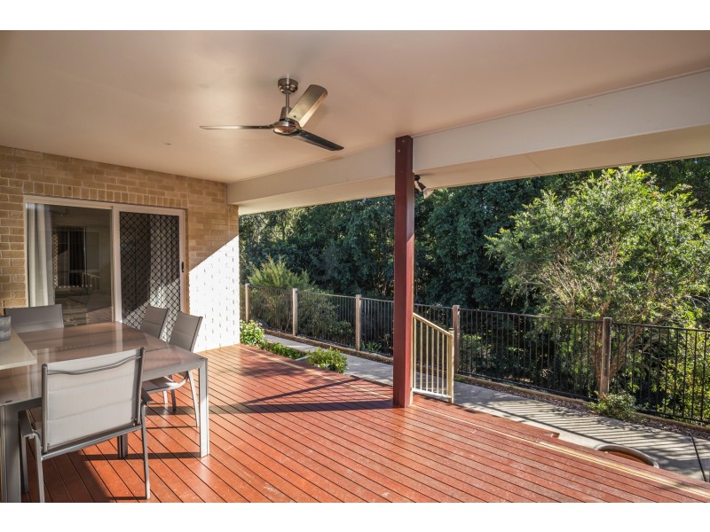 8 Wallace Close, Coes Creek QLD 4560