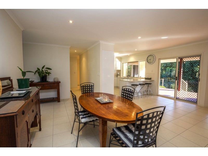 8 Wallace Close, Coes Creek QLD 4560