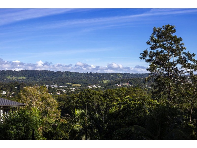 2 Erbacher Rd, Nambour QLD 4560