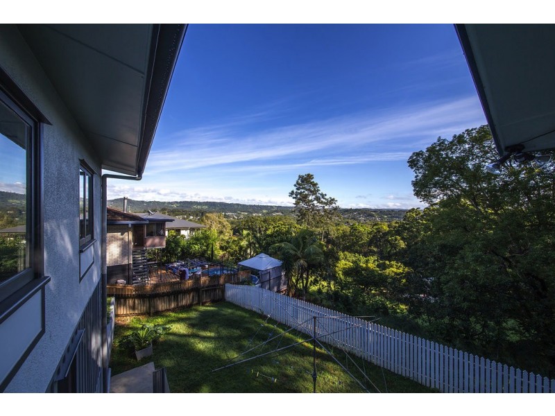 2 Erbacher Rd, Nambour QLD 4560