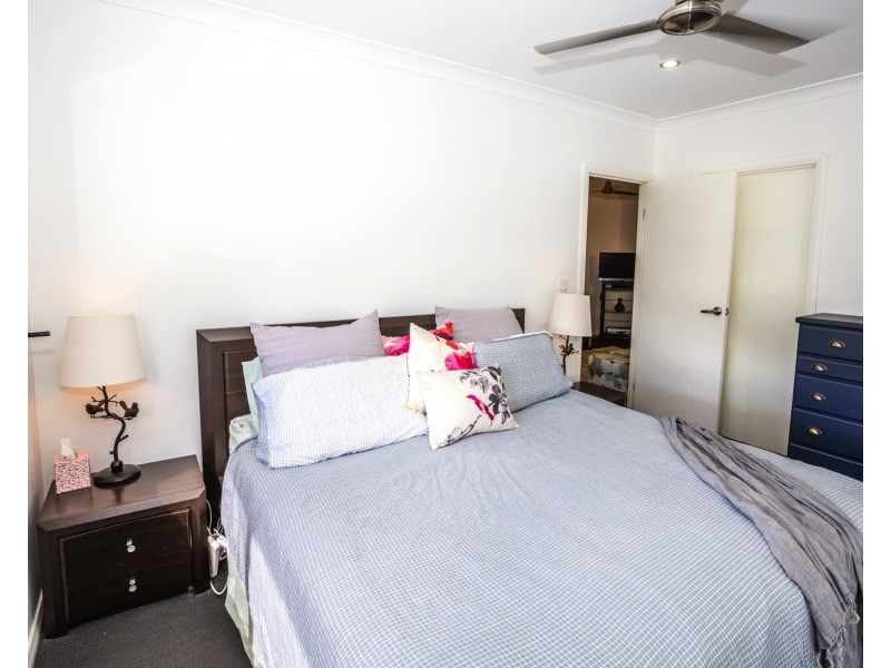 1/4 Ginger Bell Ave, Bli Bli QLD 4560