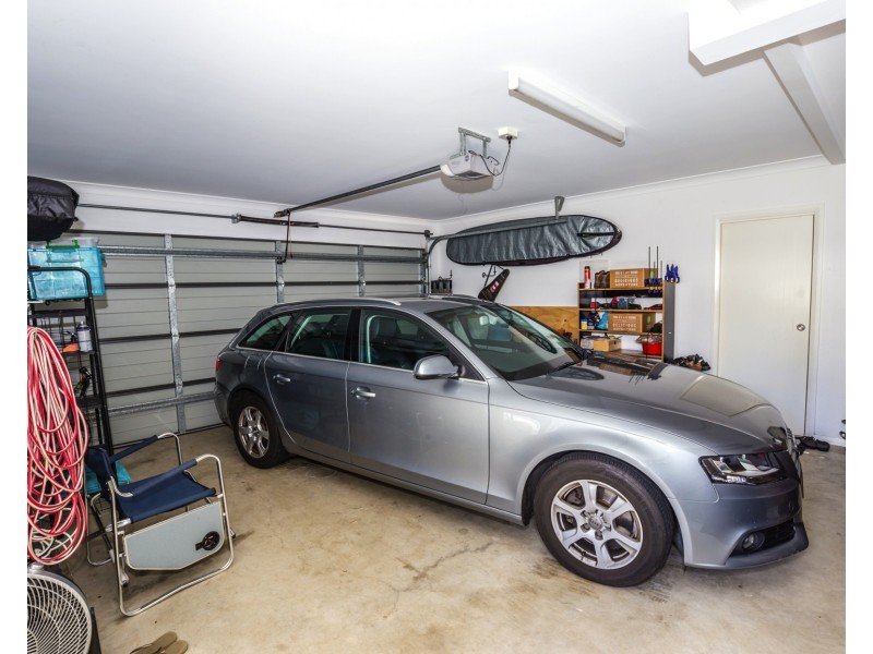 1/4 Ginger Bell Ave, Bli Bli QLD 4560