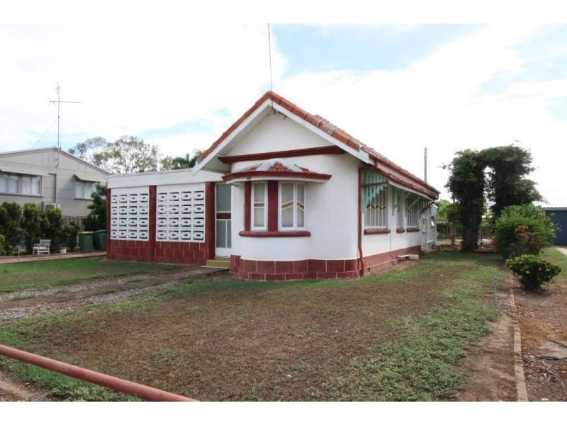 58 ELEVENTH Avenue, Home Hill QLD 4806