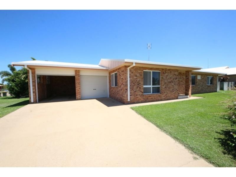 14 GAINSBOROUGH Drive, Ayr QLD 4807