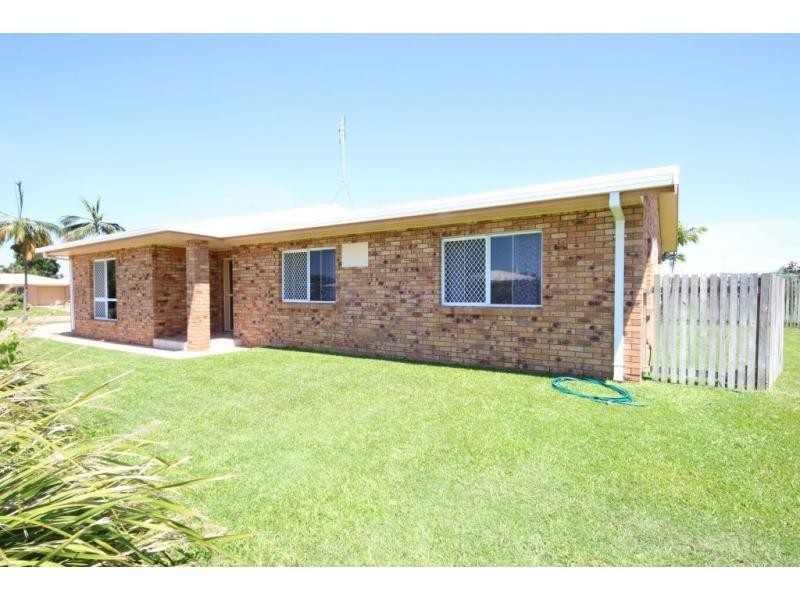 14 GAINSBOROUGH Drive, Ayr QLD 4807