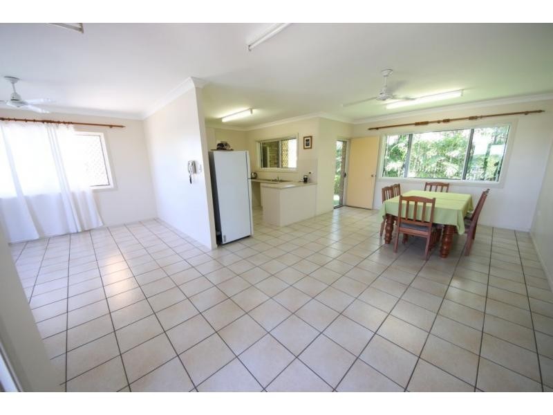 14 GAINSBOROUGH Drive, Ayr QLD 4807