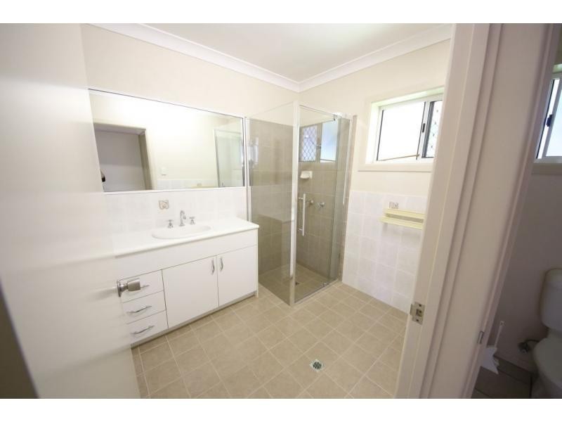 14 GAINSBOROUGH Drive, Ayr QLD 4807