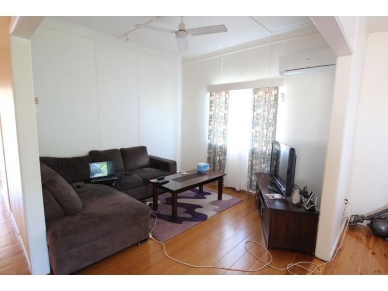 1 SEVENTH Street, Home Hill QLD 4806