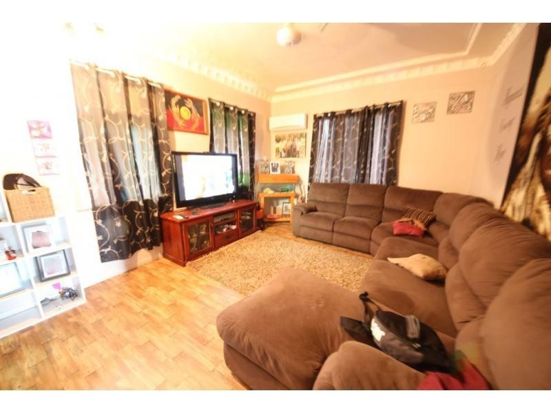 10 NINTH Street, Home Hill QLD 4806