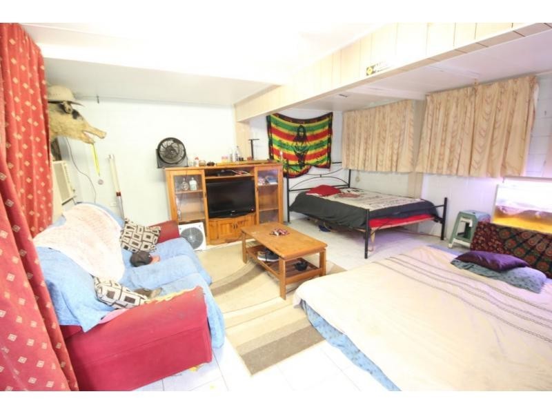 10 NINTH Street, Home Hill QLD 4806