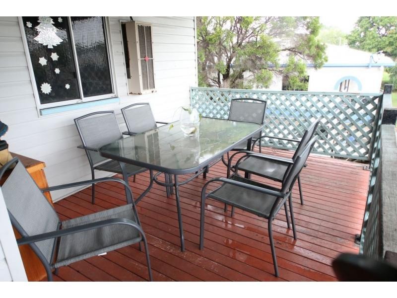 10 NINTH Street, Home Hill QLD 4806