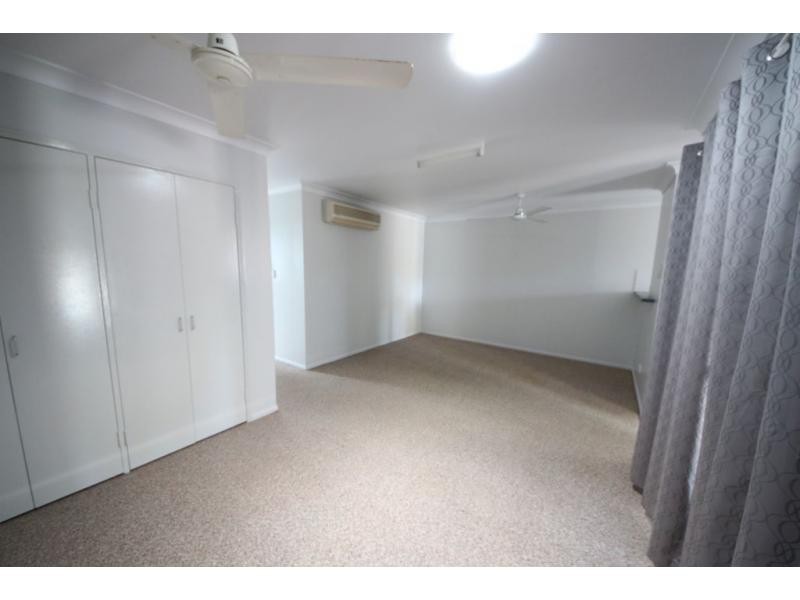 Unit 4/8 GEORGE Street, Ayr QLD 4807