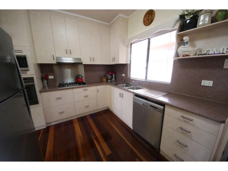 7 MCINTYRE Street, Ayr QLD 4807
