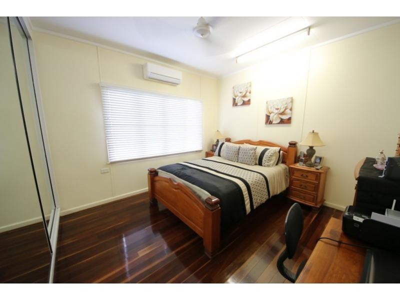 7 MCINTYRE Street, Ayr QLD 4807
