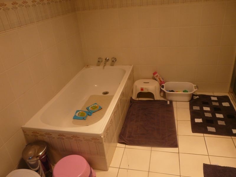 16 SEARLE Court, Ayr QLD 4807
