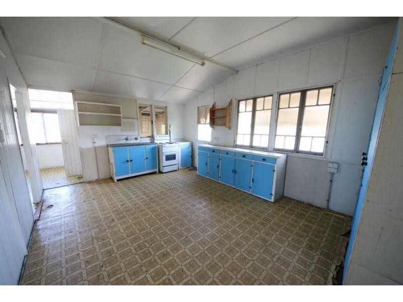 13 ROSSITER Street, Ayr QLD 4807