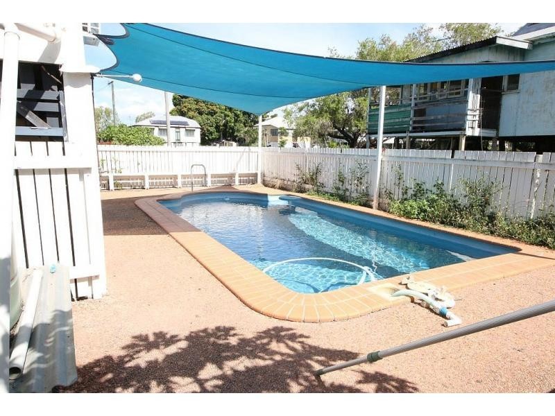 12 SEVENTH Street, Home Hill QLD 4806