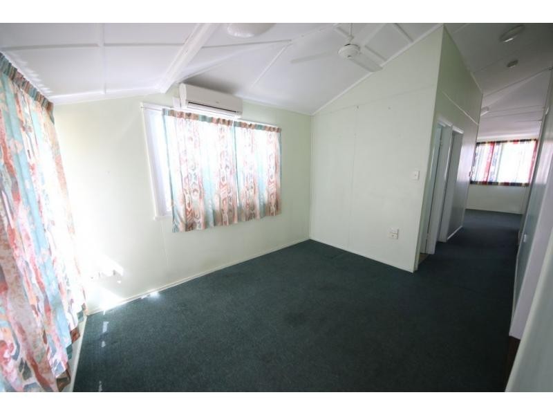 12 SEVENTH Street, Home Hill QLD 4806