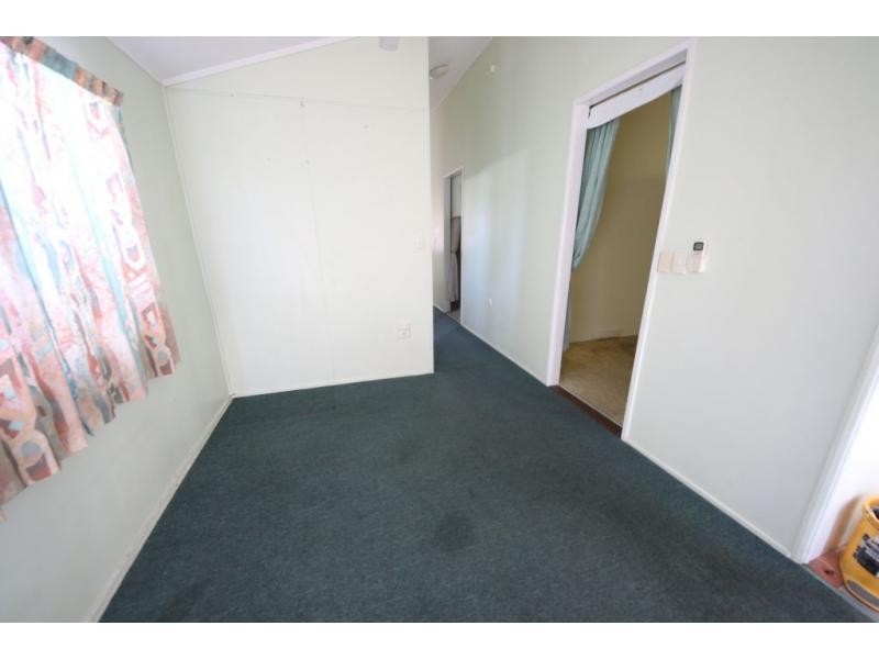 12 SEVENTH Street, Home Hill QLD 4806