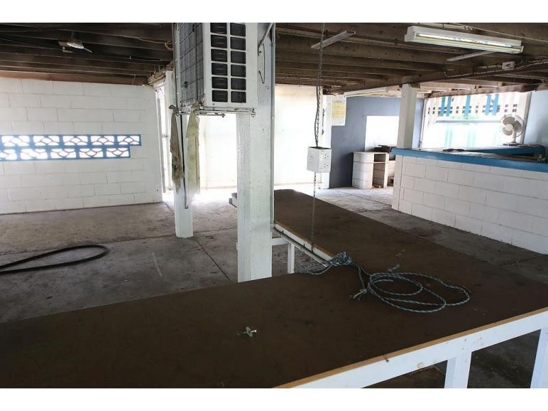 12 SEVENTH Street, Home Hill QLD 4806